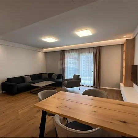 Apartment International
